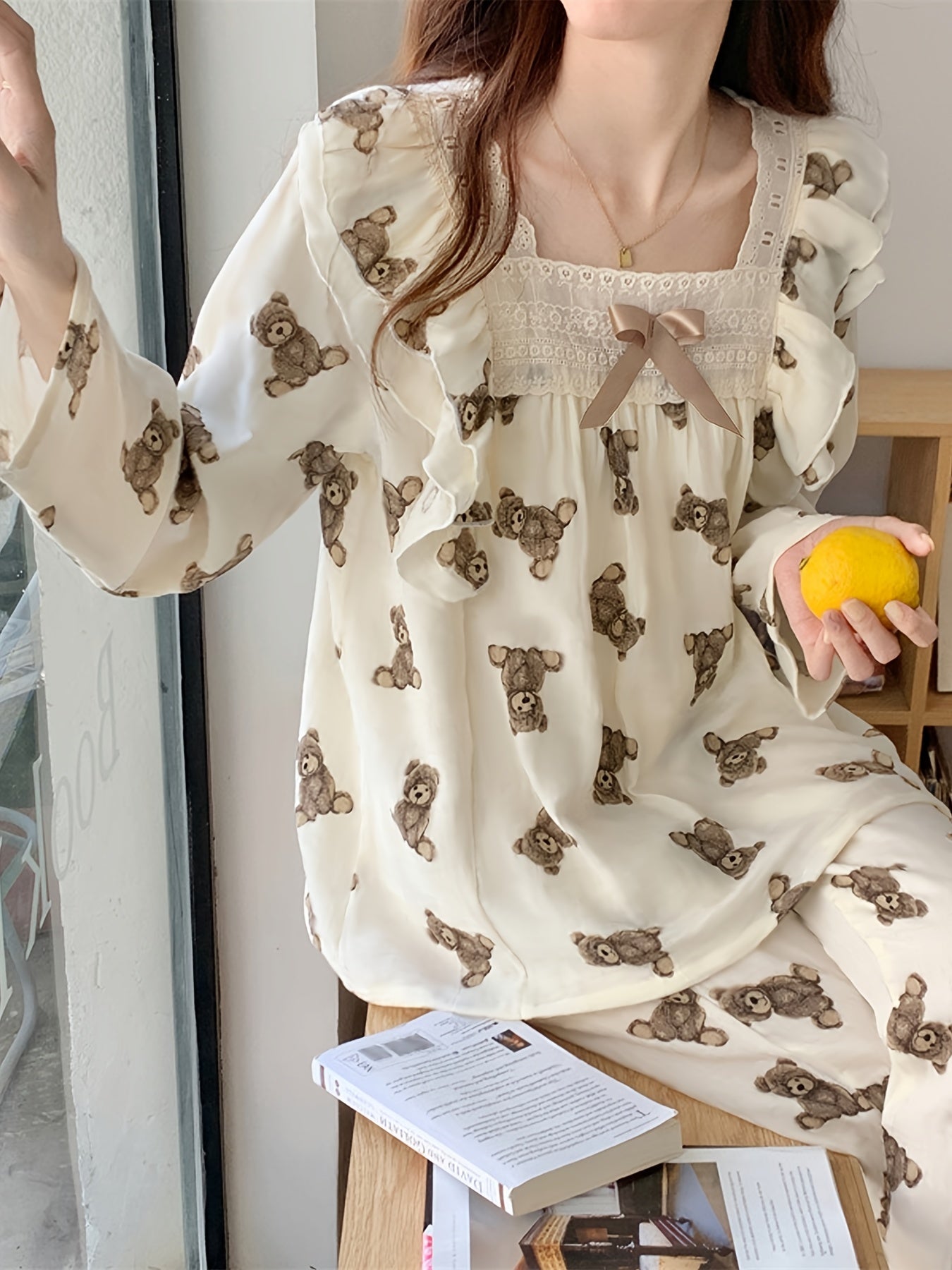 Teddy Bear Printed Pajamas Suit，Cute Long Sleeve Square-Neck Top and Casual Pants，Women's Pajamas and Homewear