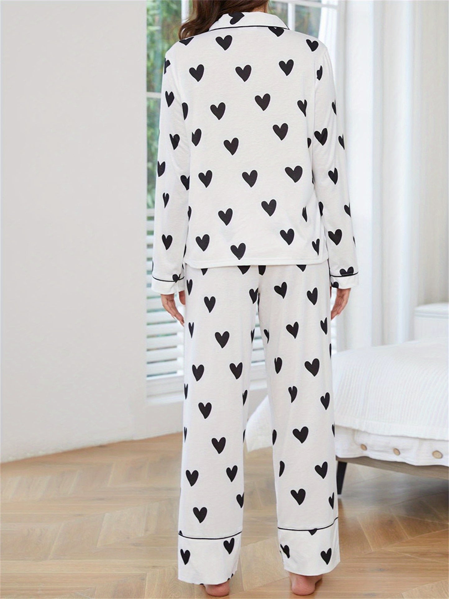 Fashion Women's Heart Shape Printed Pajamas Suit - Long Sleeve Button Top and Elastic Belt Pants，Four Seasons Comfortable Polyester Pajamas