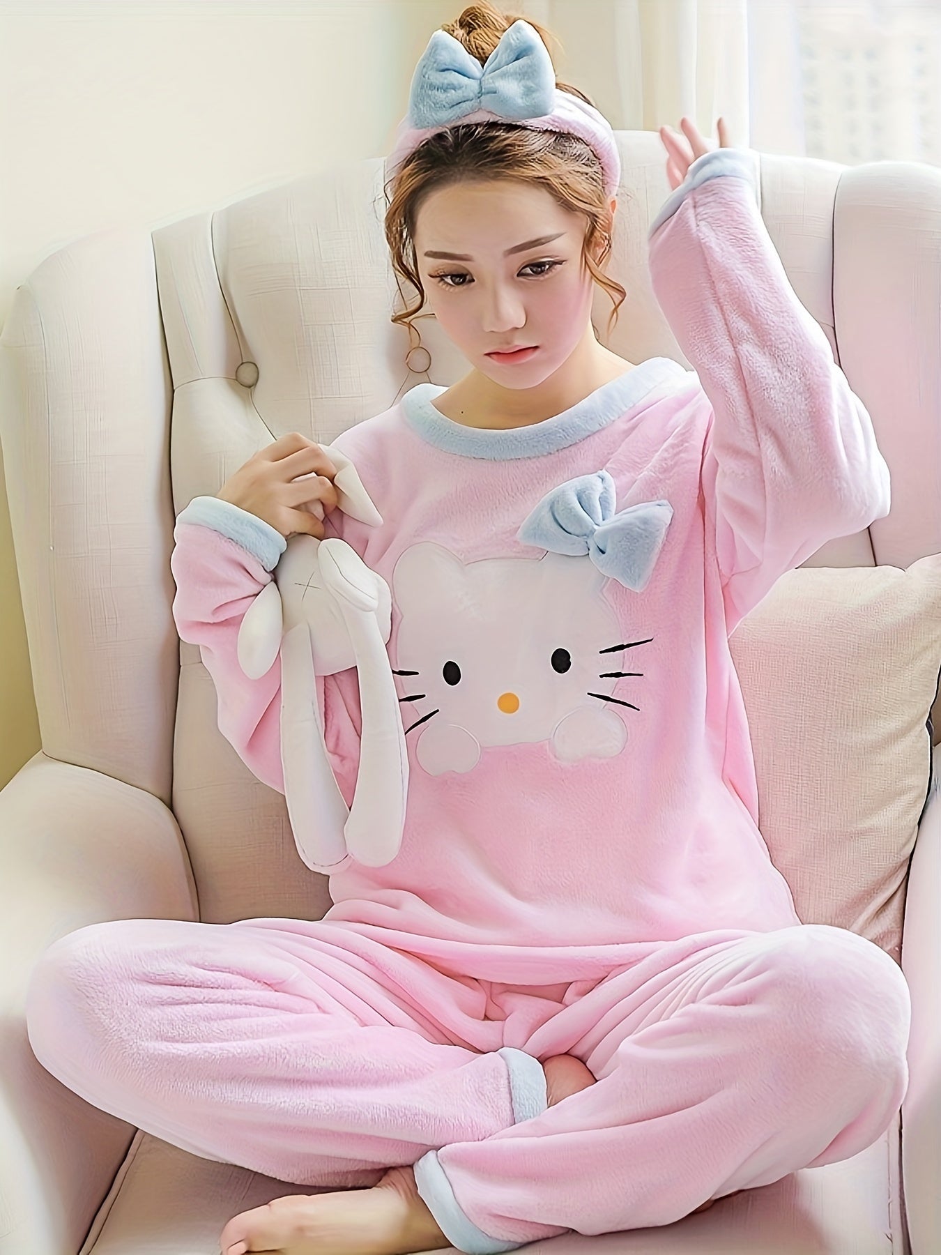 Triple Cute Winter Flannel round Neck Pajamas Coral Velvet Home Ladies Two-Piece Set