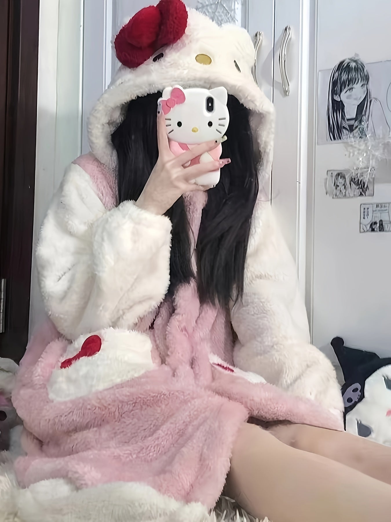 [Authorization] Sanrio Home Wear Women's Plush Thickened Long Nightdress，Hello Kitty Coral Velvet Pajamas Long Sleeve Homewear Thickened Thermal Coral Fleece Homewear，Sweet Cute Pajamas Outerwear Homewear Nightdress