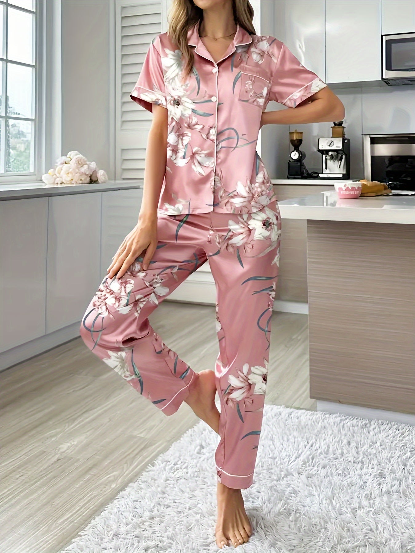 Flower Pattern Pajamas Suit，Short Sleeve Button Top and Elastic Waist Belt Pants，Women's Pajamas and Homewear