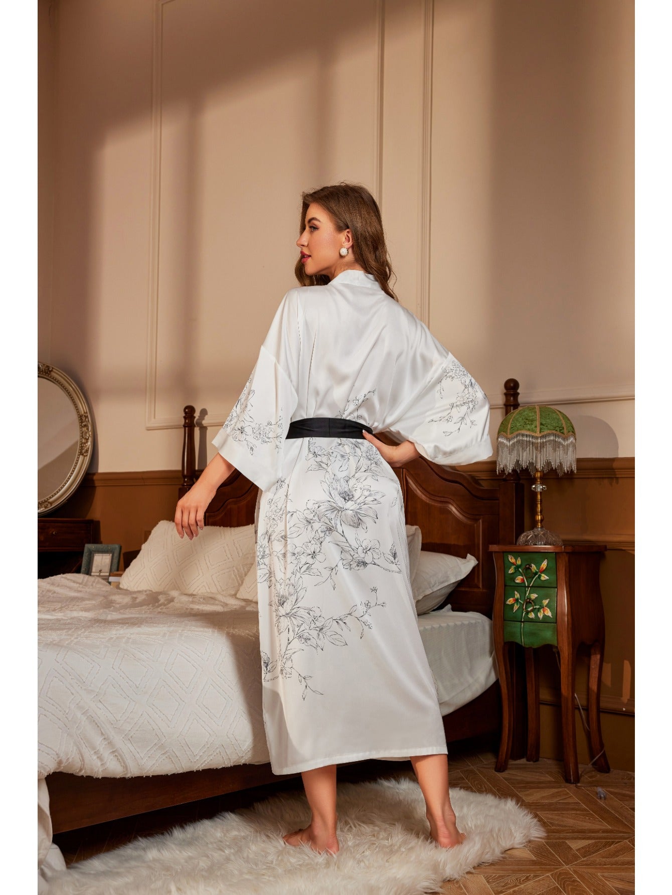 Women's Long Kimono Bathrobe Floral Silk Bathrobe Satin Bathrobe Pajamas Printed Silk Nightgown Wedding Bathrobe