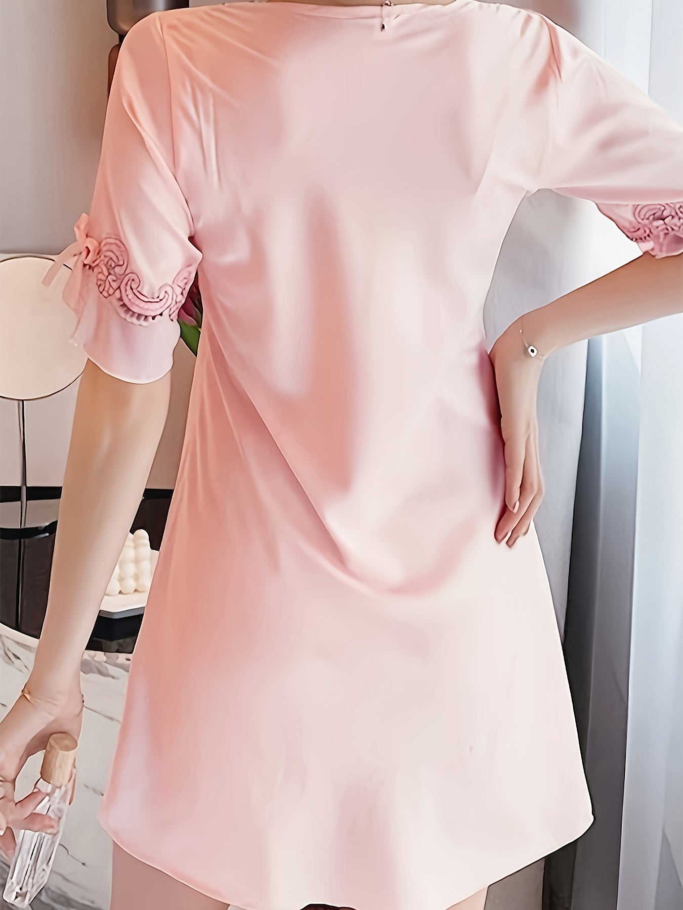 Women's Summer Chic Lace V Collar Pajamas - Soft Chiffon，Short Sleeve，Opaque Nightdress