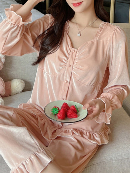 Women's Elegant Pink Velvet Pajamas Suit，Soft Square Collar，Matching Contrast Lace Details，Long Sleeve，Comfortable Elastic Waist Pants，Polyester and Ternary Fiber Mixture，Knitted Fabric，Autumn and Winter