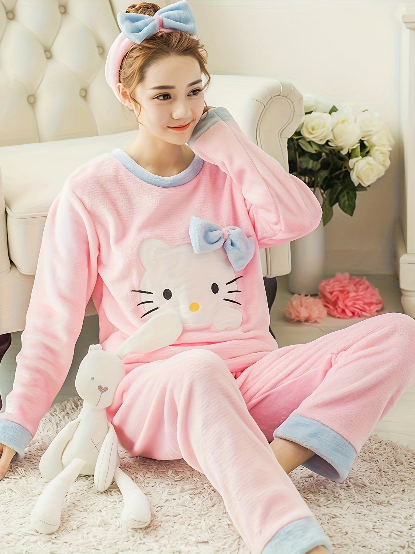 Triple Cute Winter Flannel round Neck Pajamas Coral Velvet Home Ladies Two-Piece Set