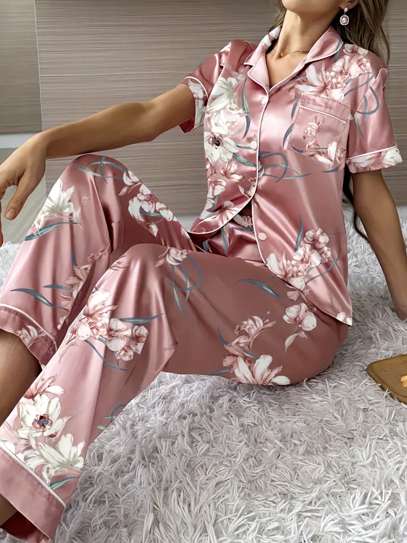 Flower Pattern Pajamas Suit，Short Sleeve Button Top and Elastic Waist Belt Pants，Women's Pajamas and Homewear