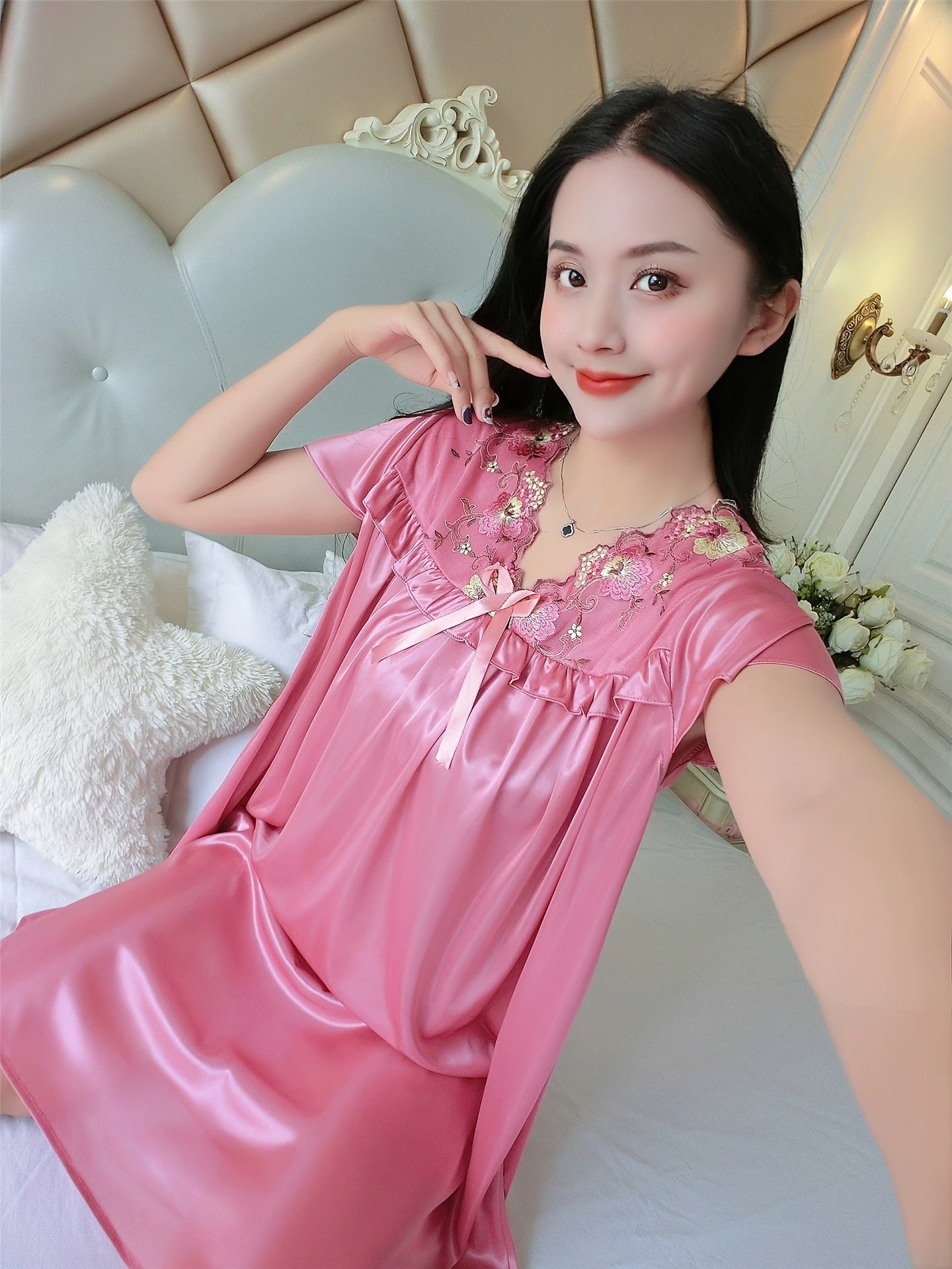 Elegant Ladies Travel Nightgown：V Collar，Short Sleeve，Embroidered Edge，Silk Satin，Light，Spring and Summer，Adult Size，Suitable for Hotels Or Families