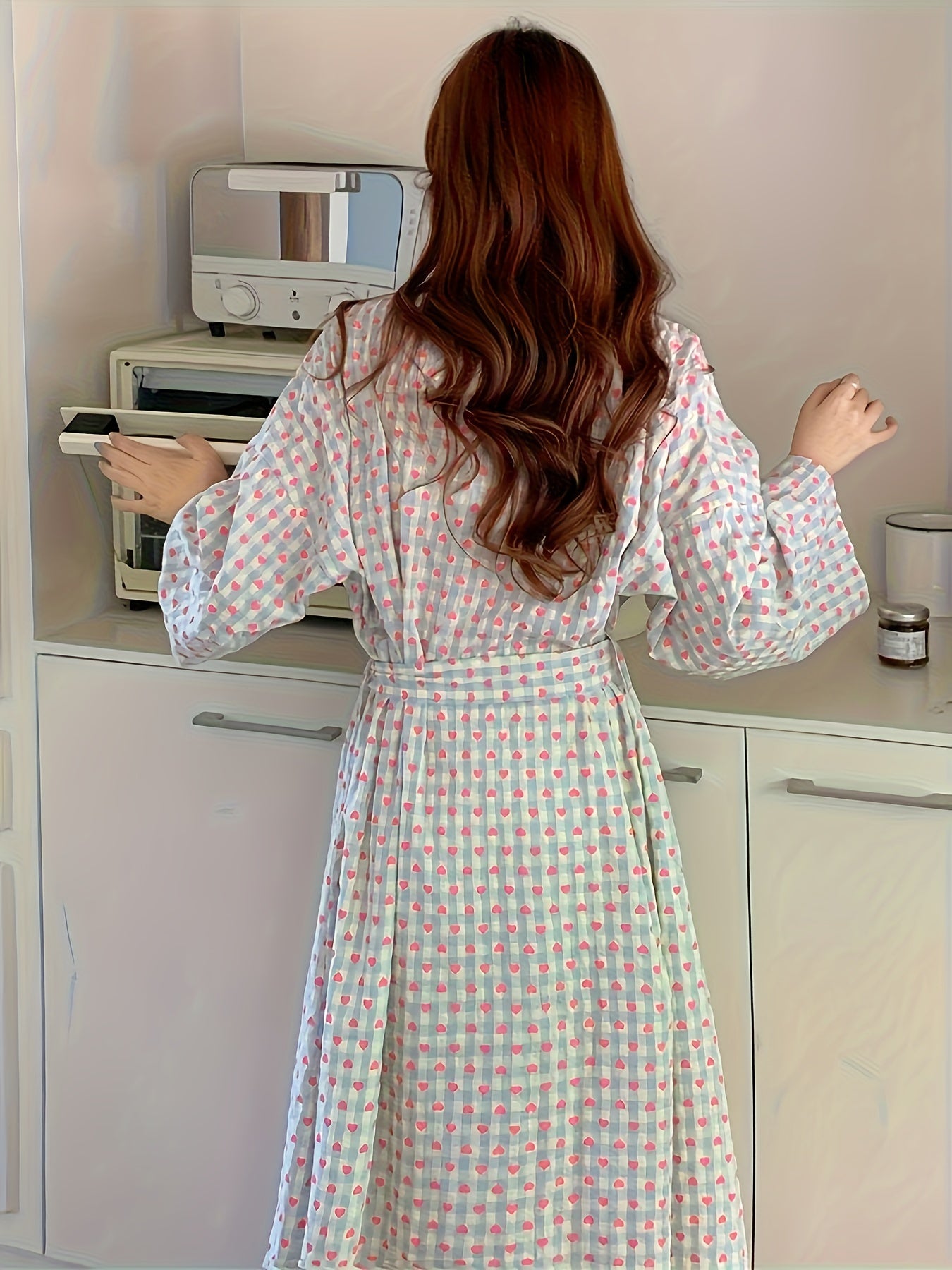 Large Size Elegant Women's Pajamas，Heart-Shaped and Plaid Printed Long Sleeves V Collar Loose Robe，with Belt，Spring and Summer，Homewear，Bathrobe