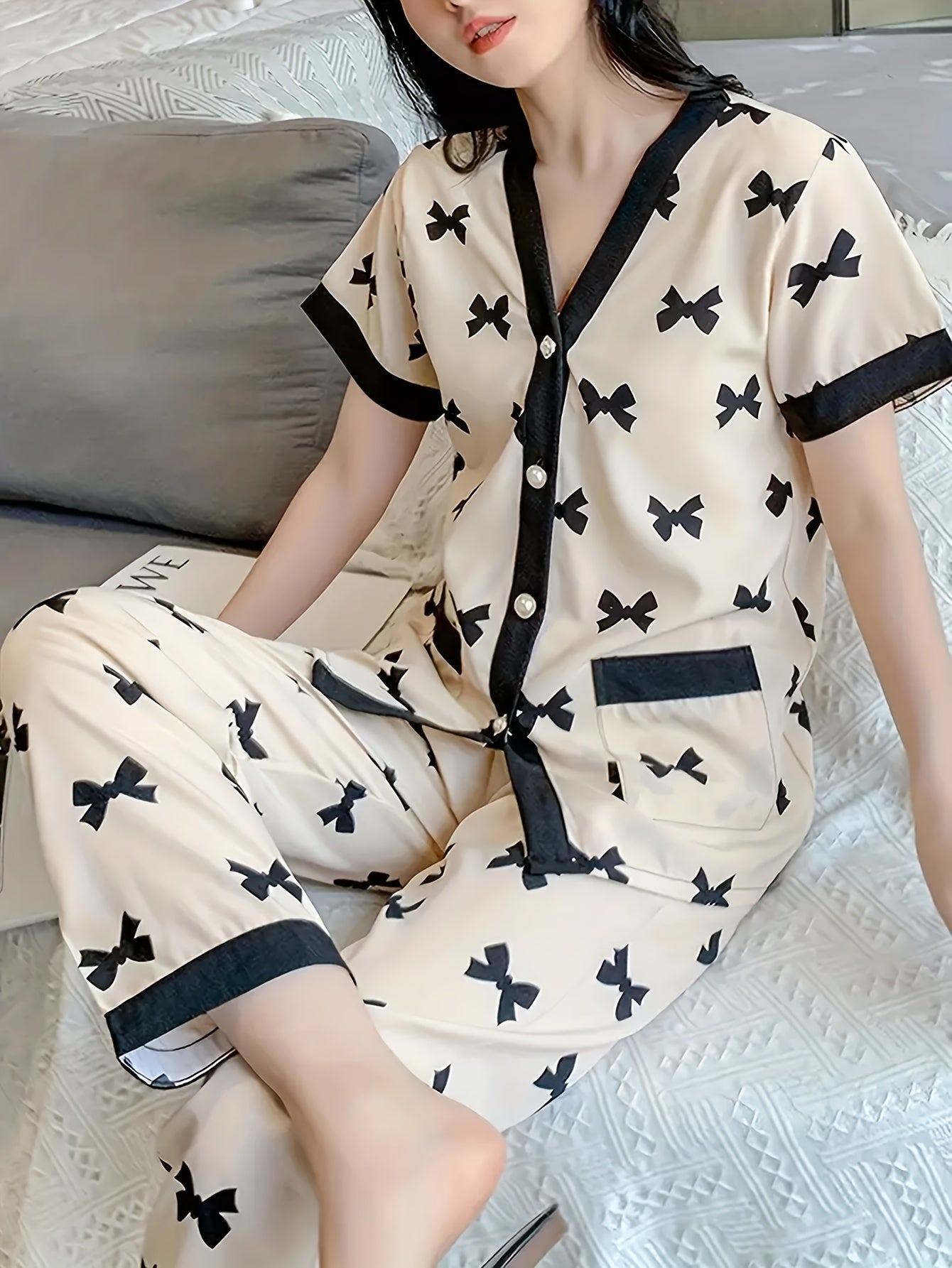 Elegant Bow Print Pajamas Suit，Short Sleeve Button V Collar Top and Elastic Pants，Women's Pajamas and Homewear