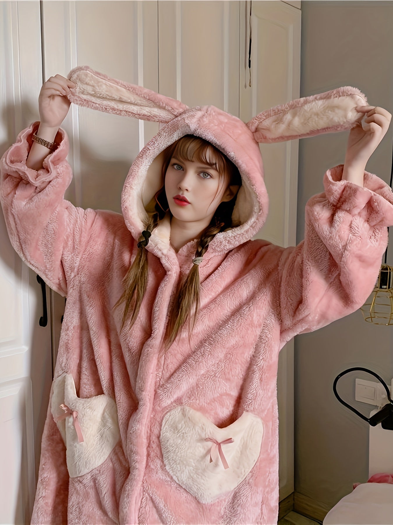 Women's Cute Coral Fleece Nightgown - Long Sleeve Soft Polyester Night Robe，with Pocket，V Collar Winter Thermal Bathrobe，Solid Bubble Skirt Home Wear，with Rabbit Ears and Heart-Shaped Details - Adult Knitted Cloth Autumn Winter Robe