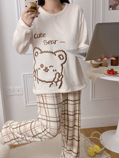 Women's Cute Cartoon and Letter Pattern Wool Thick Pajamas Suit，Long Sleeve Round Neck Top and Plaid Pants，Comfortable and Loose Suitable for Autumn and Winter