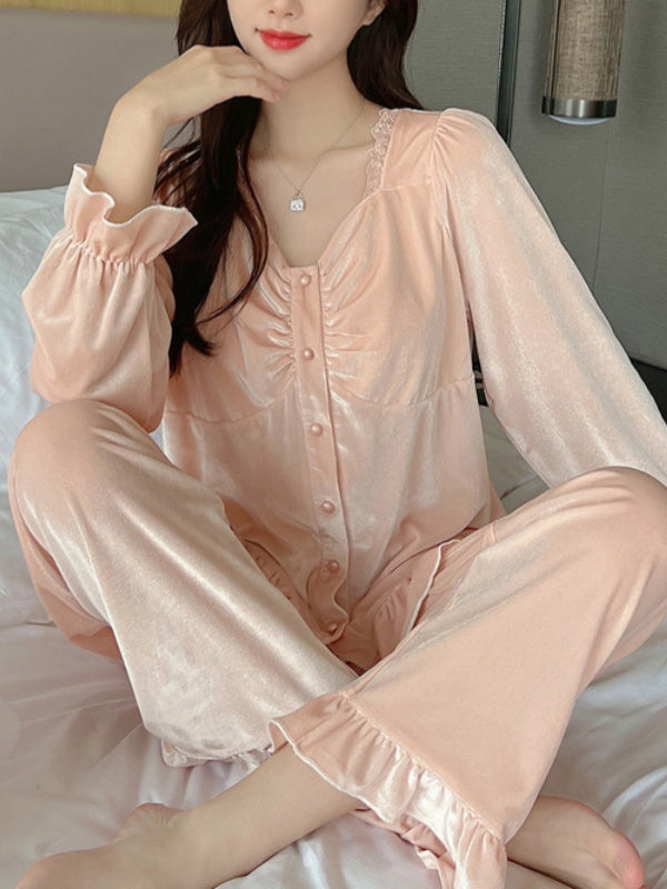 Women's Elegant Pink Velvet Pajamas Suit，Soft Square Collar，Matching Contrast Lace Details，Long Sleeve，Comfortable Elastic Waist Pants，Polyester and Ternary Fiber Mixture，Knitted Fabric，Autumn and Winter