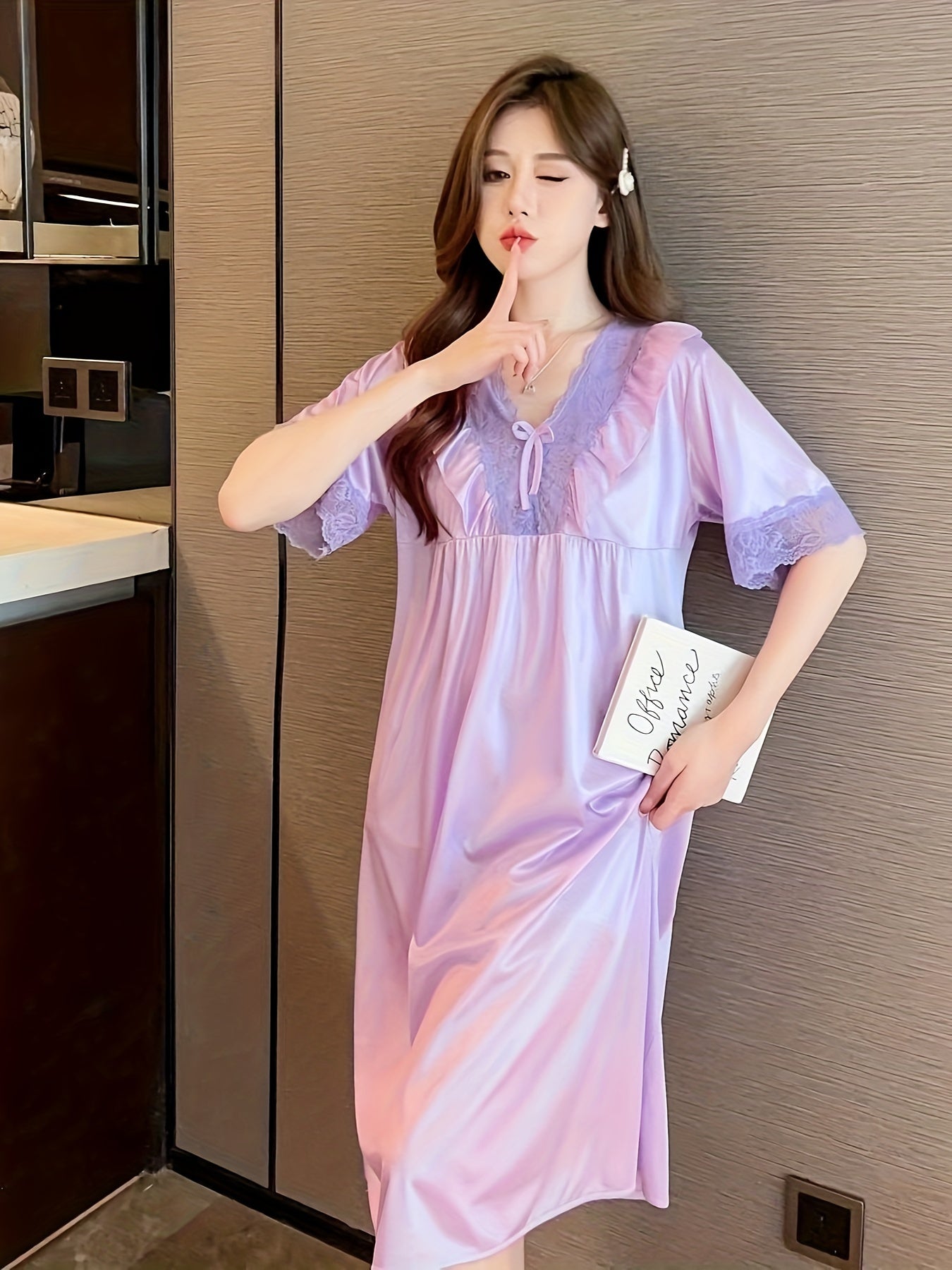 Elegant Ladies Lace V Collar Nightdress with Bowknot Details - Comfortable Short Sleeve Pajamas，Solid Color