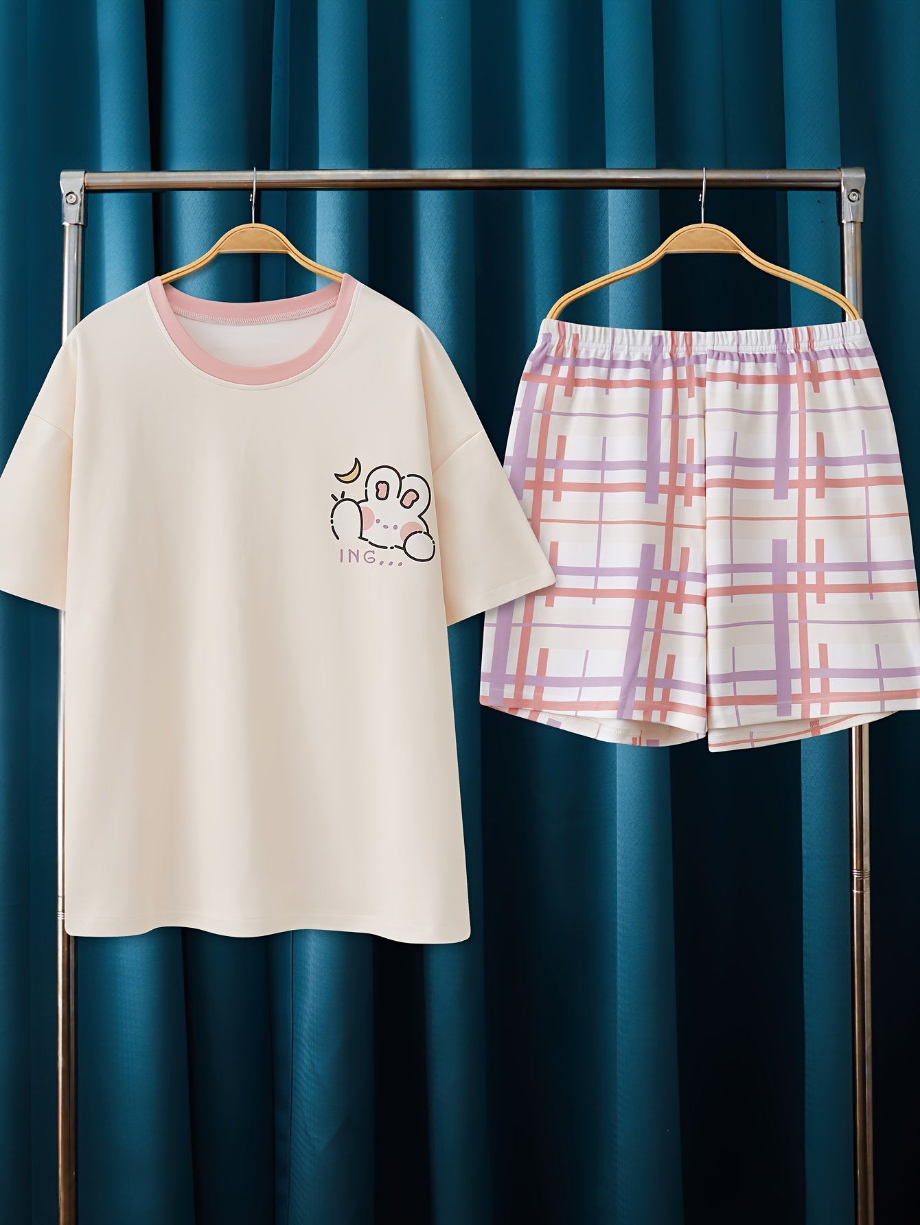 Cute Cartoon Rabbit Women's Pajama Suit - Comfortable Knitted Short Sleeves and Shorts，Machine Washable