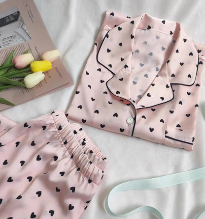 Women's pajama suit，Satin High-Grade Pajamas，Lapel Love Full Print Women's Pajamas，Comfortable Slimming Women's Pajamas - Perfect Gift for Her！