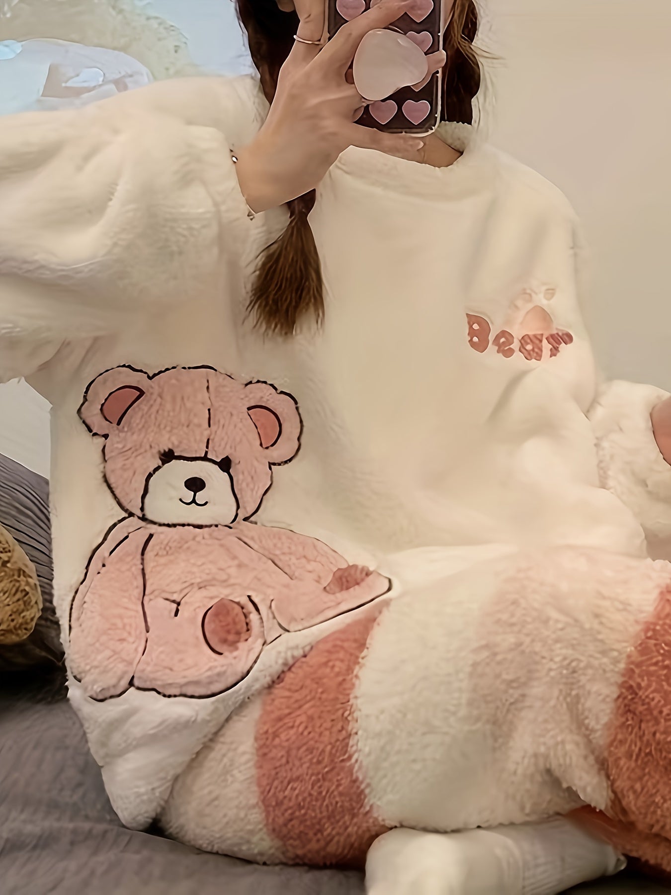 Comfortable Velvet Women's Pajama Suit - Cute Pink Cartoon Pattern，Long-Sleeved Trousers Homewear，Suitable for Autumn and Winter